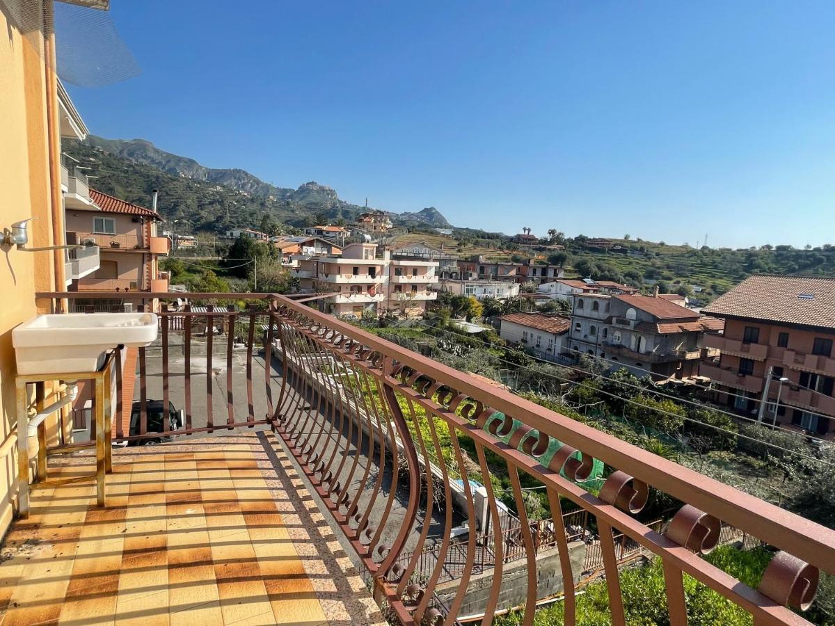 Pipa'S Suntrap Apartment Taormina Exterior photo