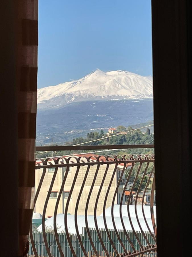 Pipa'S Suntrap Apartment Taormina Exterior photo
