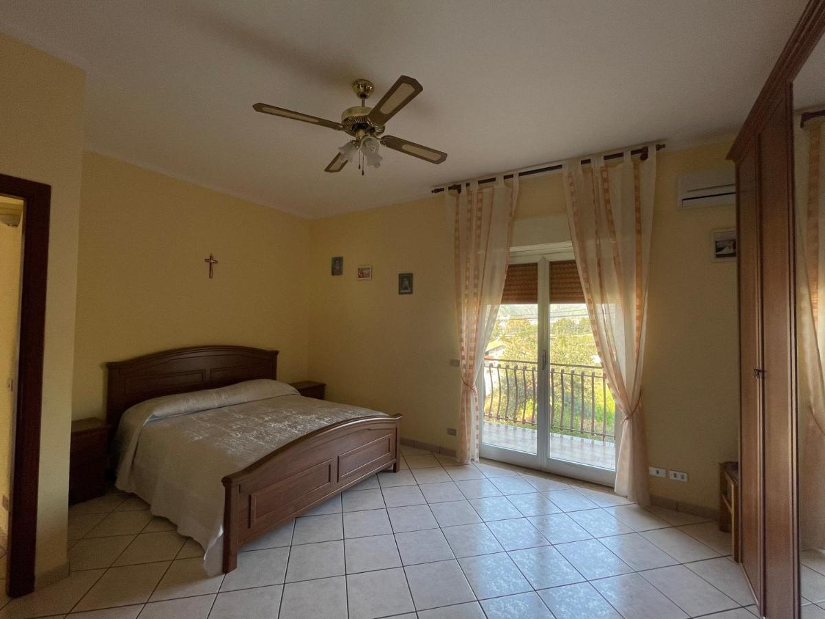 Pipa'S Suntrap Apartment Taormina Exterior photo