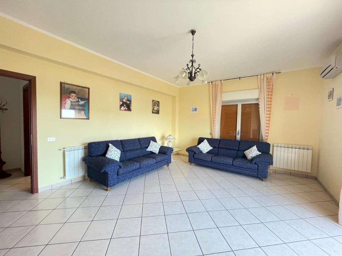 Pipa'S Suntrap Apartment Taormina Exterior photo